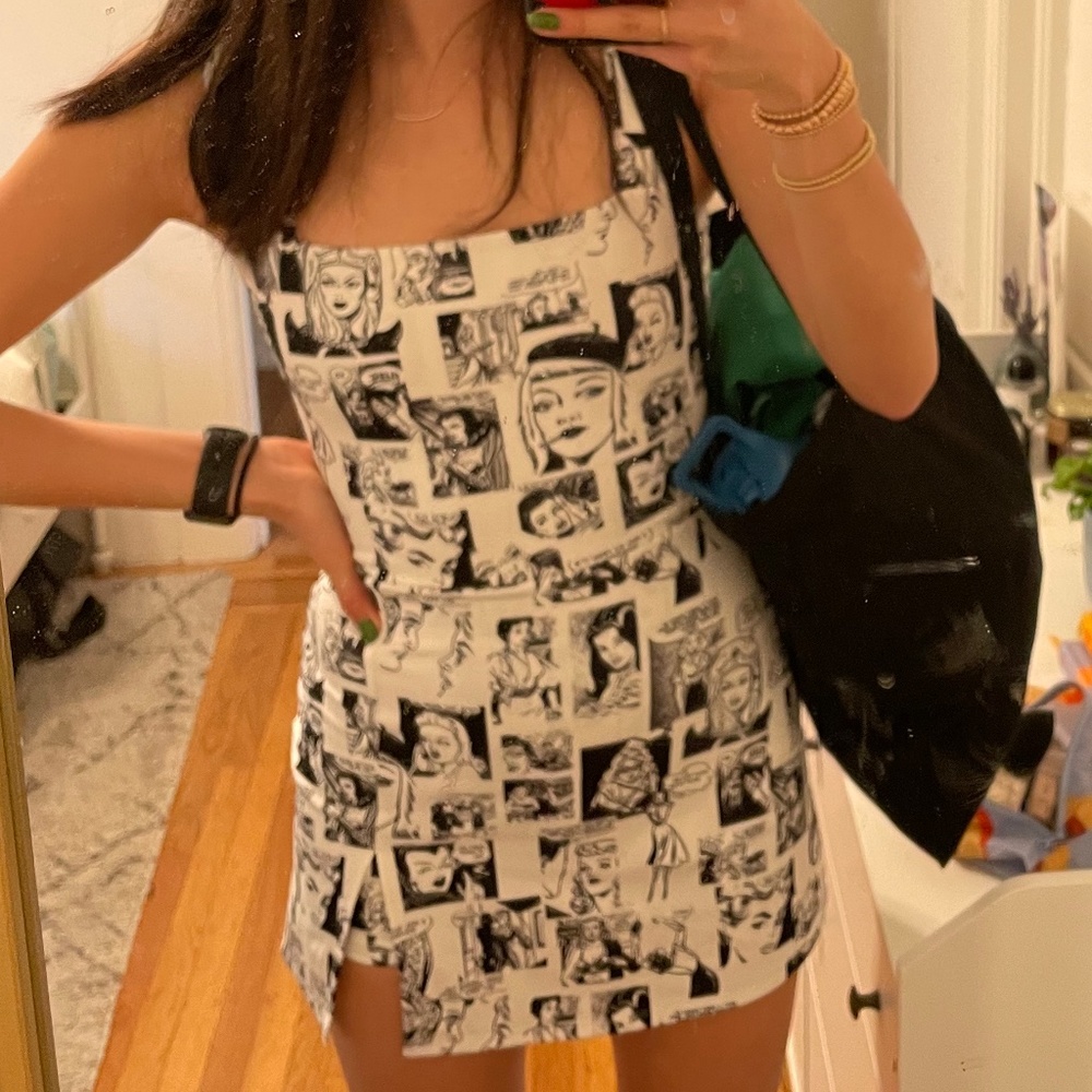 Reformation eco move Daria dress in newspaper!